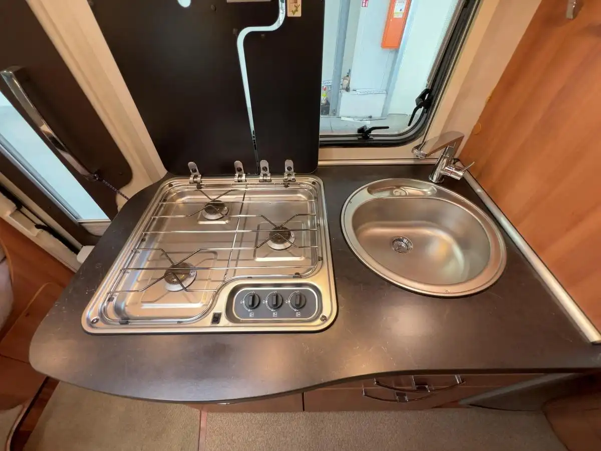 HYMER-ERIBA T 674 CL Exclusive-Line - Ansicht 13